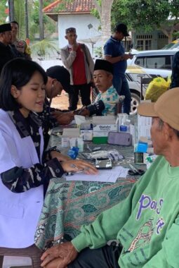 Lanal Batuporon Gelar Sosialisasi Dan Bakti Kesehatan Di Pulau Sapudi Kabupaten Sumenep